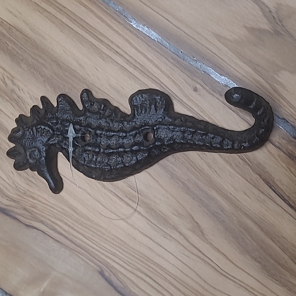 Rustic Brown Seahorse Hook 5"